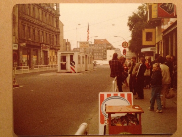 Checkpoint Charlie, Berlin (Photo: DY, 1981)